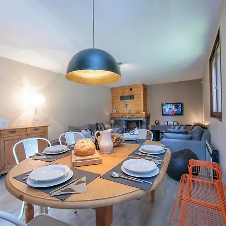 Sainte-foy-l'argentiere Sleeps 6 Apartament Chamonix